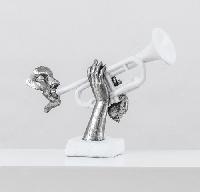 Wood carved statue of trumpeter - Sculpture trompettiste